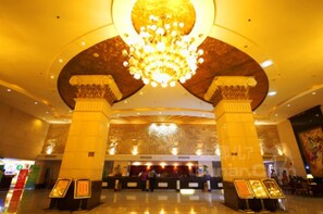 入住/退房自助服務機