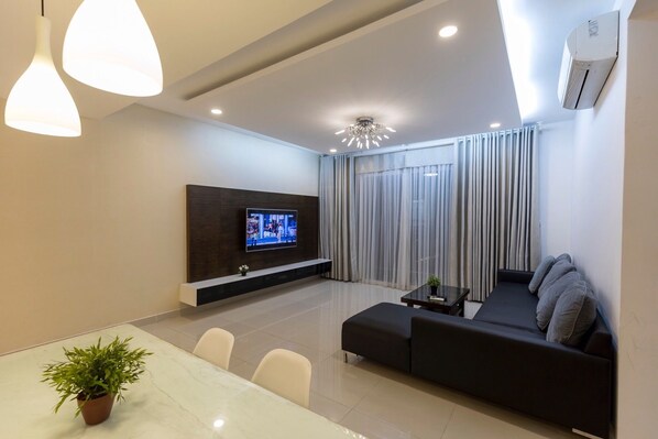 Apartment, 3 Schlafzimmer | Wohnzimmer