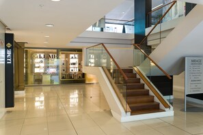 Lobby - Mirage 1202 (Cape Town)
