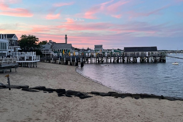 Na praia, espreguiçadeiras