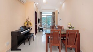 Living area - Cozzy Seaview Apartment (Ho Chi Minh City)
