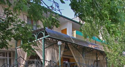 Hotel Ekran