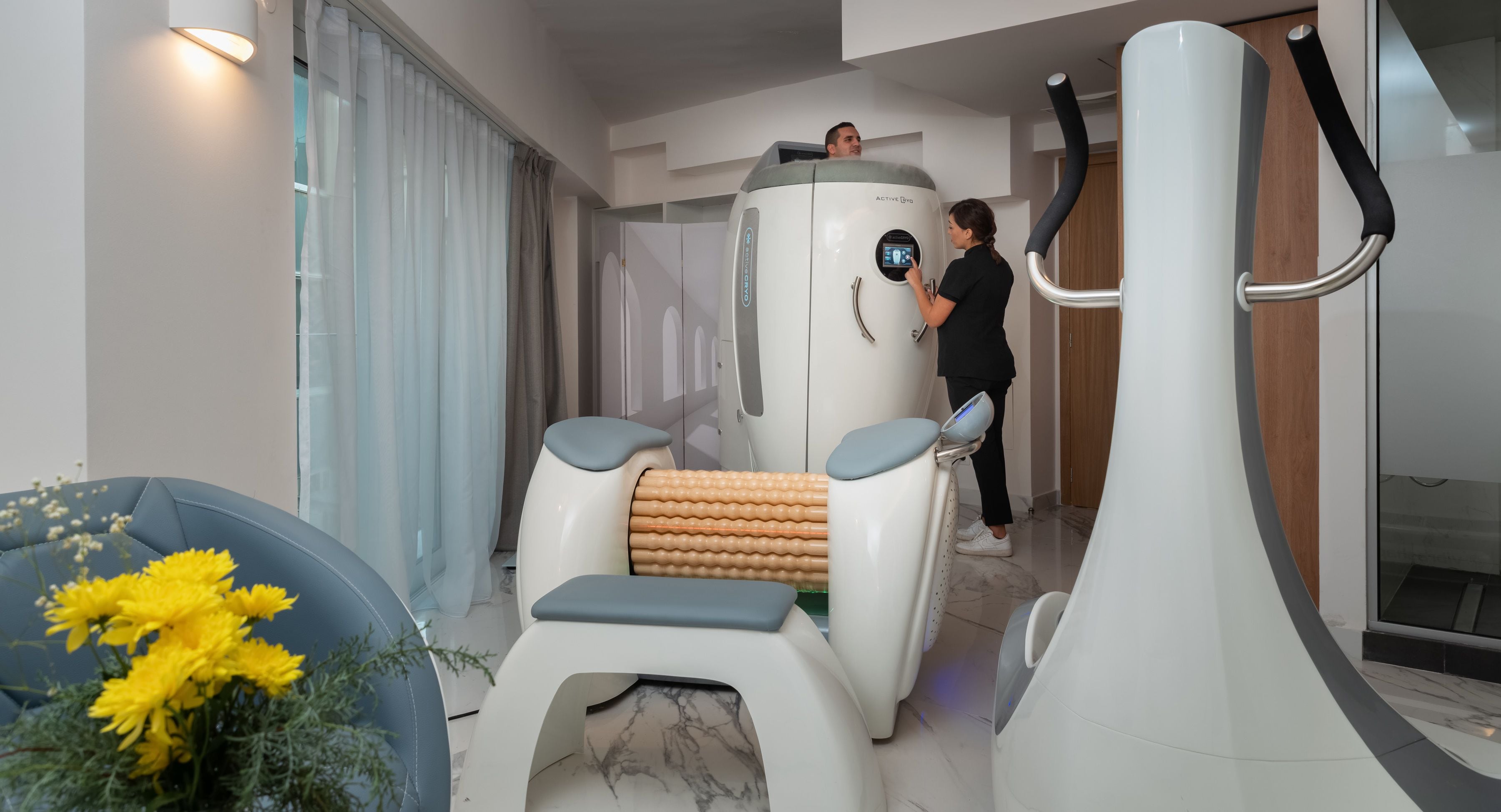 couples treatment room(s), body treatments, hydrotherapy, aromatherapy