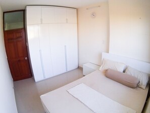 โต๊ะทำงาน, Wi-Fi ฟรี