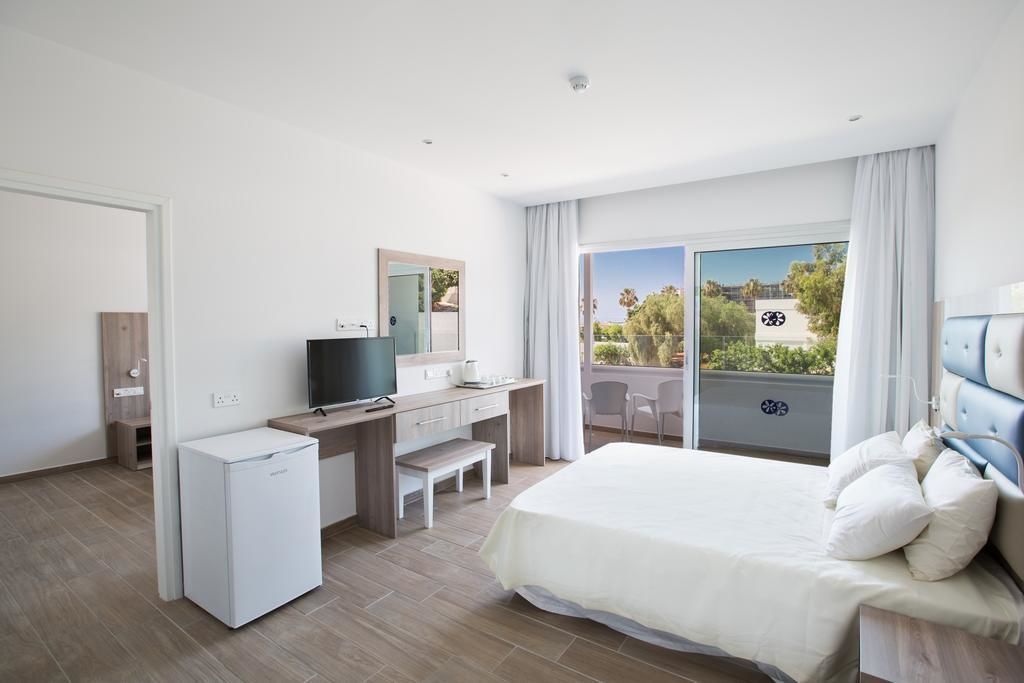 Superior-Zimmer, 2 Schlafzimmer | Hochwertige Bettwaren, Minibar, Zimmersafe, schallisolierte Zimmer