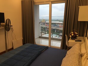 Escritorio y wifi gratis 