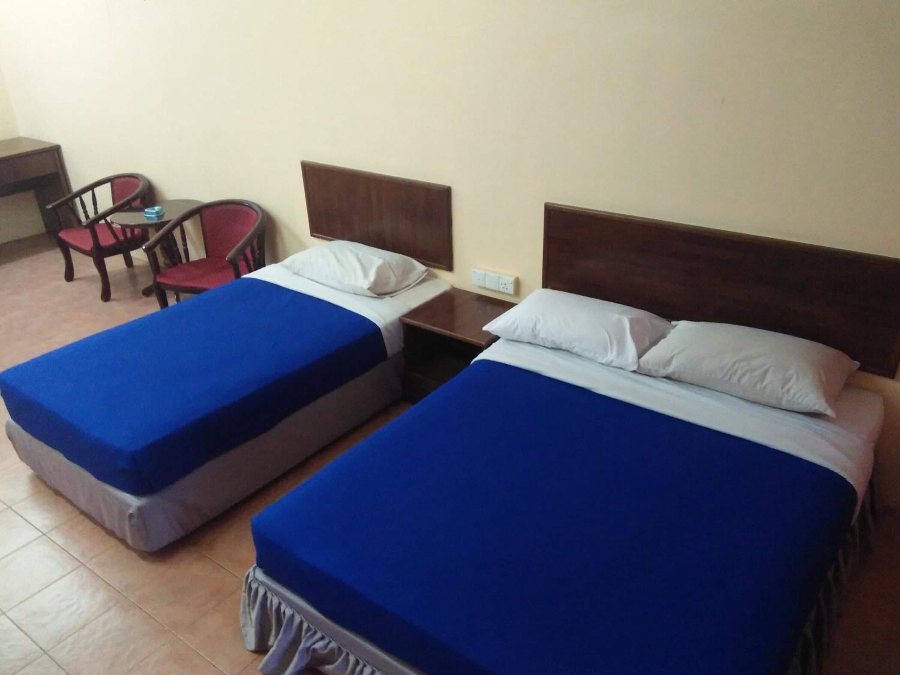 premium bedding, individually decorated, individually furnished, desk