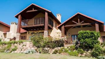 Classic Townhome, Berbilang Katil, Non Smoking, Golf View | Depan hartanah