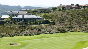 Pemandangan dari hartanah