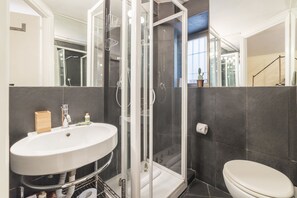 Bathroom - Monti Studio Apartment (Rome)