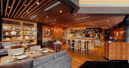 Victoria Garden Hotel