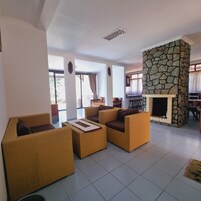 32-inch LCD TV with digital channels, TV