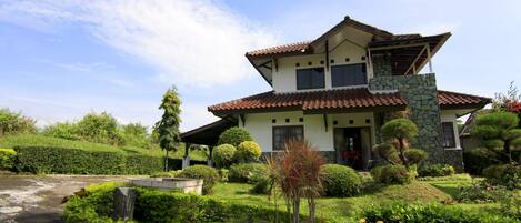 Fachada de la propiedad