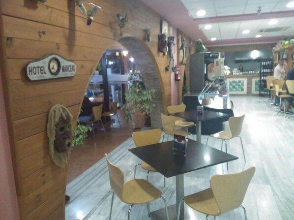 Restaurant - Hotel Restaurante Mirasierra (Baza)