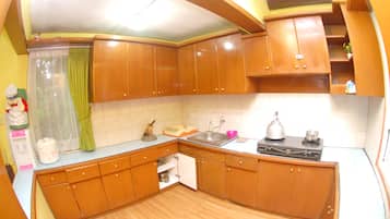 Villa, 3 chambres | Coin cuisine privé