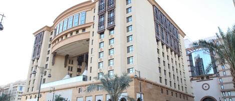 Bagian depan properti