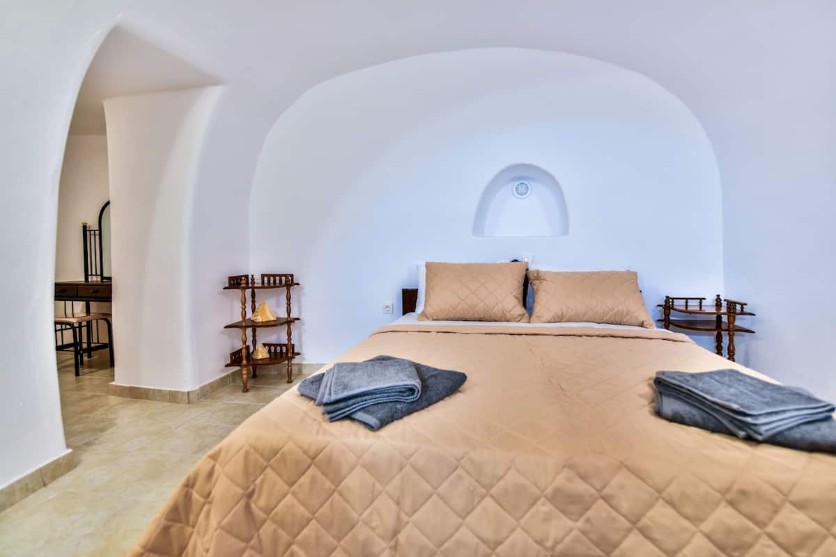 Casa Tradizionale | 1 camera, una cassaforte in camera, ferro/asse da stiro, Wi-Fi gratuito