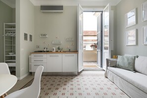 Apartment, 1 Bedroom | Private kitchenette | Fridge, stovetop, cookware/dishes/utensils - Vatican Stylish Apartment (Rome)
