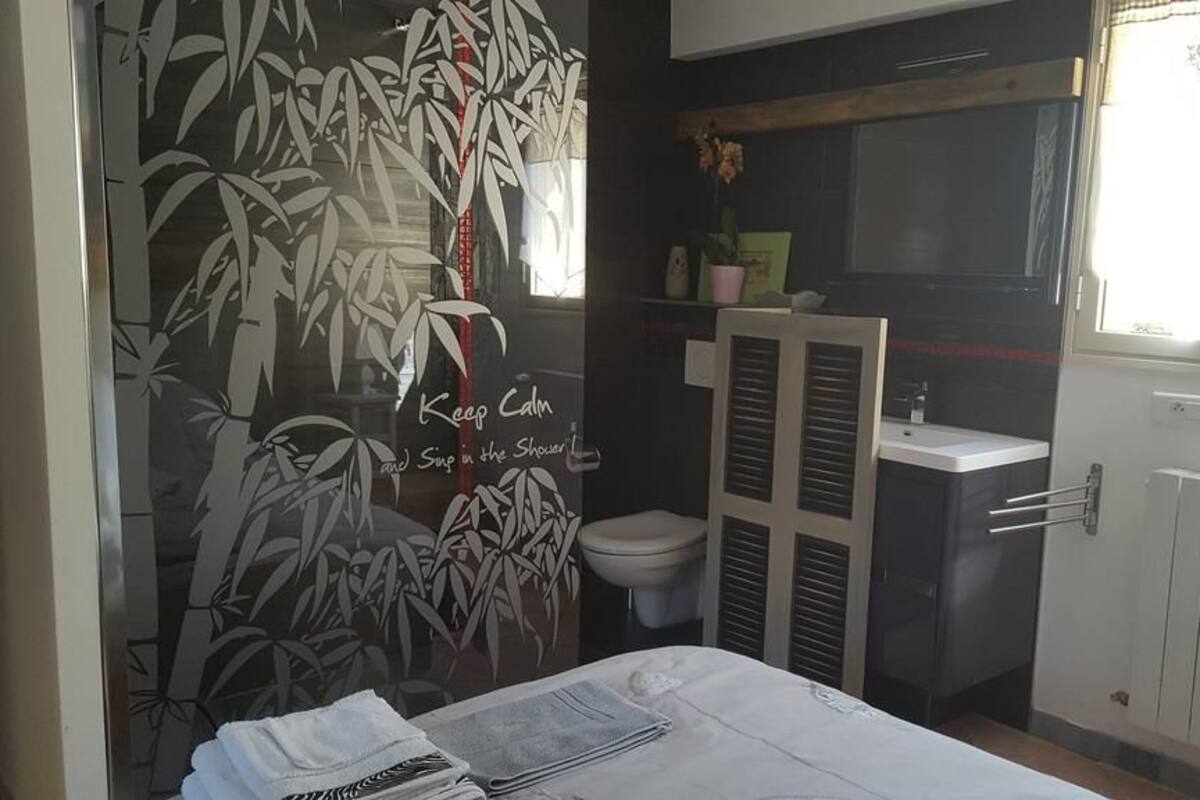 Double Room, Pool View (Zen) | Blackout drapes, cribs (free), WiFi (free), bed sheets