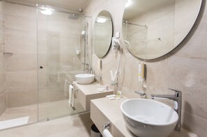 Bathroom - Hotel Grand Hedonist (Pancevo)