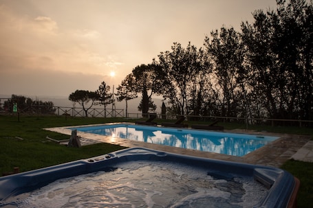 2 outdoor pools, pool umbrellas, sun loungers