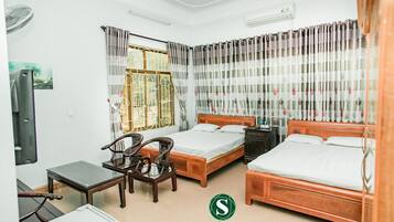 Phòng 4 Superior | Bàn, phòng cách âm, bàn ủi/dụng cụ ủi quần áo