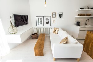 Design Apartment (Exotic) | 1 bedroom, premium bedding, desk, soundproofing