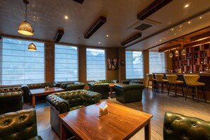 Bar (on property) - Coral Resort and Spa Centrally Heated Mountain Side Resort Manali (Manali)