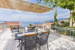 Apartment, 2 Bedrooms, Kitchenette | Terrace/patio