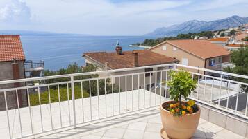 Appartamento, 2 camere da letto, angolo cottura | Balcone