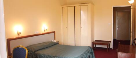 Standard-Doppelzimmer