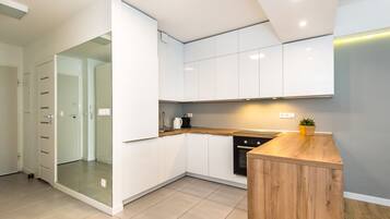 Apartment, Nichtraucher (Love Dluxe) | Eigene Küche | Großer Kühlschrank, Ofen, Herdplatte, Geschirrspüler