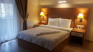 双人房或双床房 | 熨斗/熨板、免费 WiFi