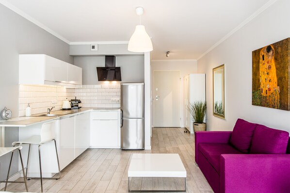 Căn hộ (Old Market) | Khu phòng khách | TV màn hình phẳng 