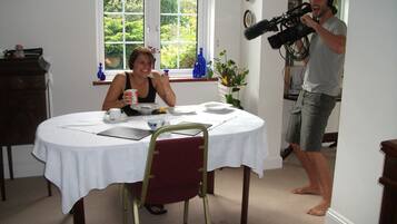 Free daily cooked-to-order breakfast