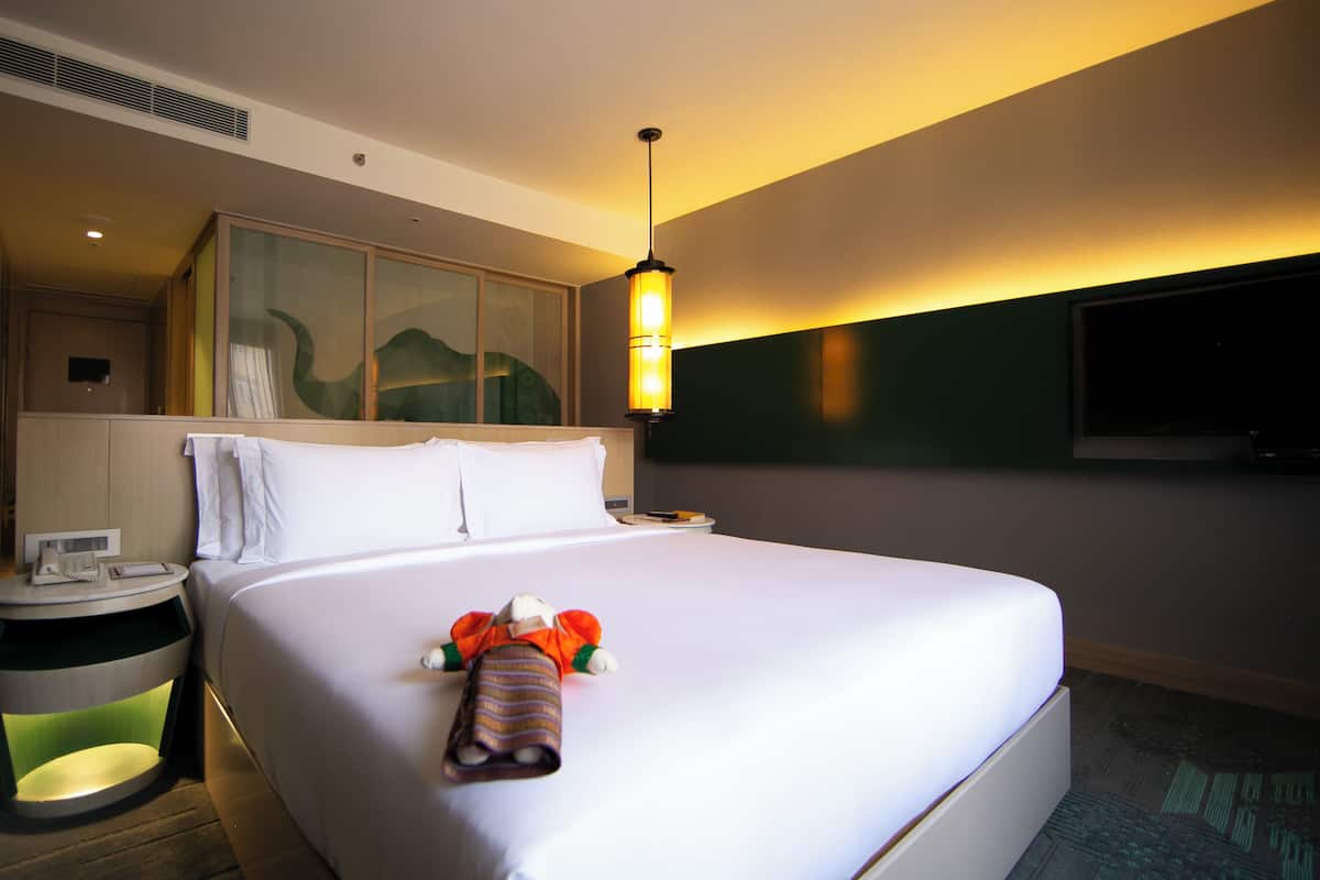 Premium Room, 1 King Bed