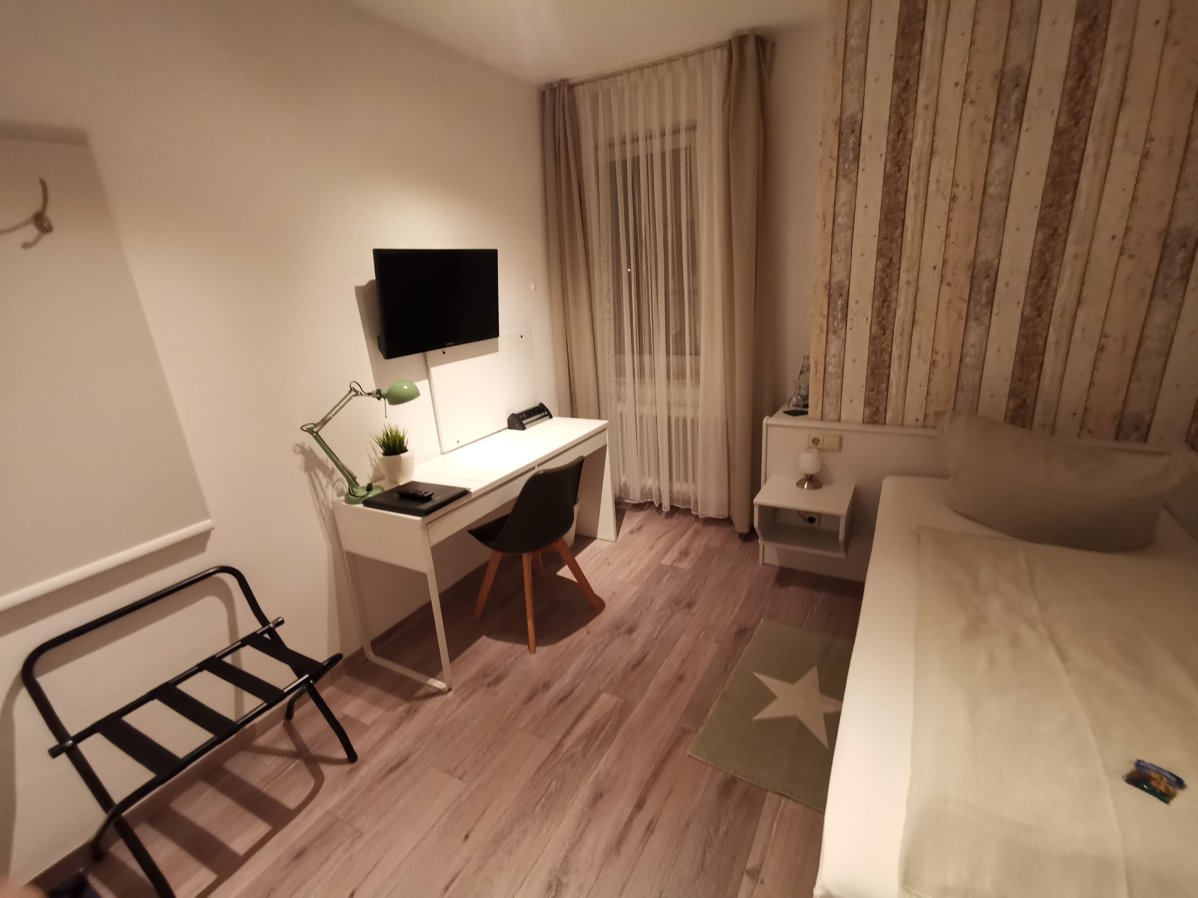 economy single room | hypo-allergenic bedding, desk, blackout curtains, iron/ironing board