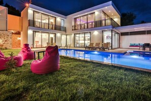 Front of property - Villa Tuana (Kas)