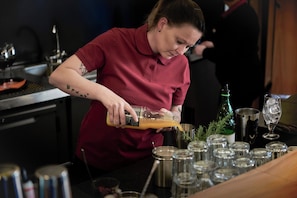 Bar (in der Unterkunft)