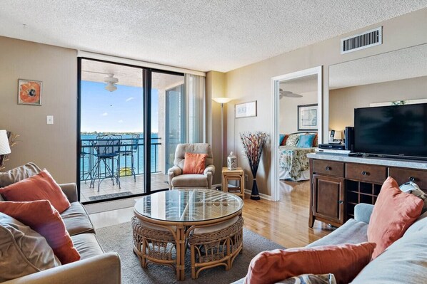 TV - St Pete Isla Casa B-507 1/1-1/2 Bath Beautiful! (Saint Petersburg)