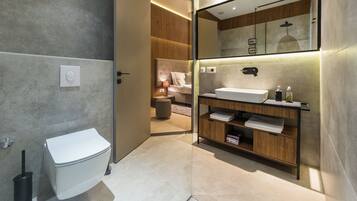Kamar Double Deluks | Kamar mandi | Shower, pengering rambut, lantai berpemanas, dan handuk