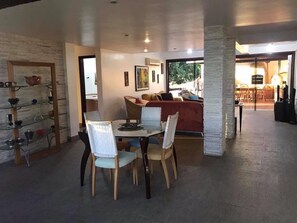 Dining - Casa Geribá (Búzios)