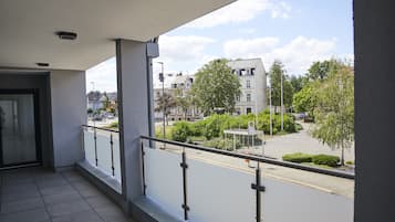 Habitación triple Confort | Vista del balcón