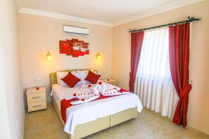 Villa | 3 habitaciones, escritorio, tabla de planchar con plancha y wifi gratis 