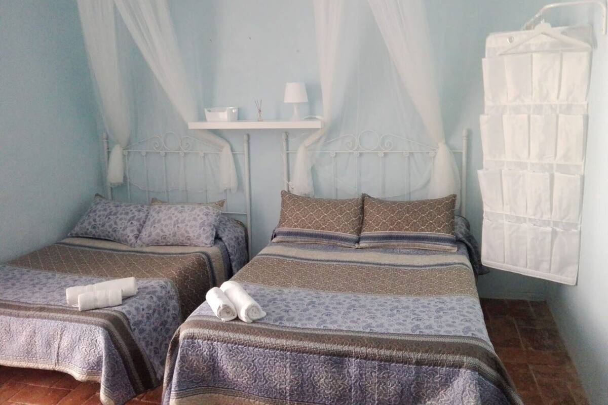 Free WiFi, bed sheets