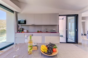 Fridge, microwave, oven, dishwasher