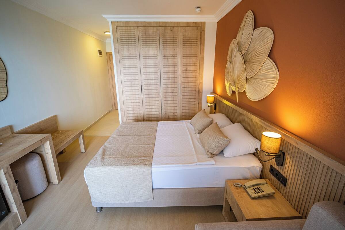 1 bedroom, minibar, soundproofing, iron/ironing board