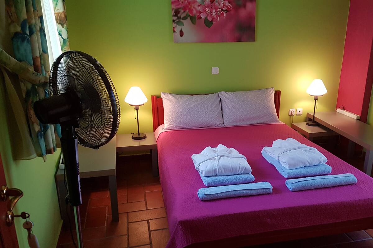 1 habitación, ropa de cama de alta calidad y sistema de insonorización