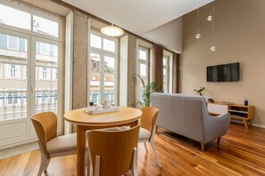 Dúplex, 1 dormitori (4A) | Sala d'estar | Televisor de pantalla plana 