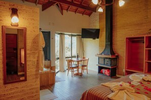 Rideaux occultants, chambres insonorisées, Wi-Fi gratuit, draps fournis